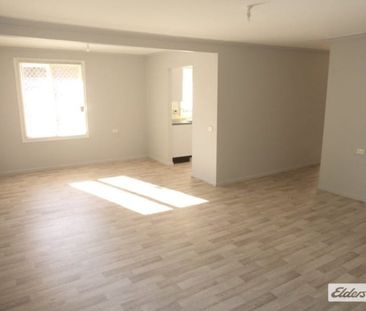 Great Size 4 Bedroom Home - Photo 1