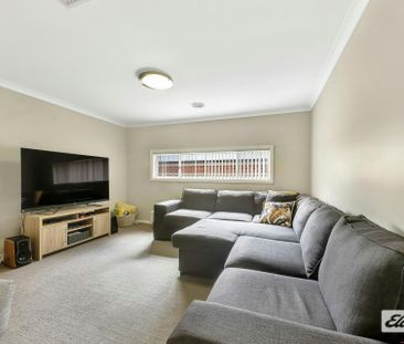 Comfortable Family Home in Whitebox Rise - Photo 2