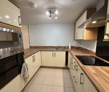 1 bedroom retirement property to rent - Photo 4