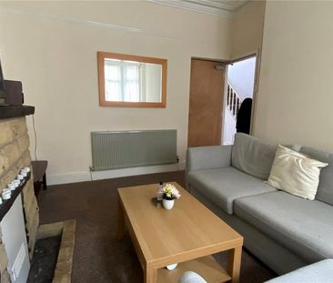 5 bedroom end of terrace house to rent - Photo 1