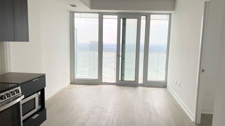 For Lease - 3900 Confederation Parkway Unit# 5007, Mississauga, Ontario - Photo 3