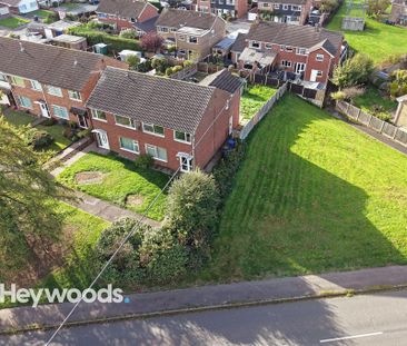 4 bedroom semi-detached house to rent - Photo 4