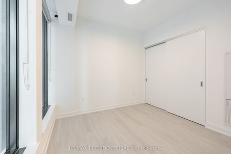 284 King Street E #904 - Photo 3