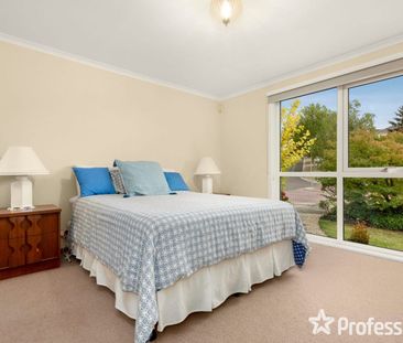 Timeless Family Home - Photo 2