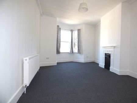 4 bedroom terraced house to rent - Photo 2