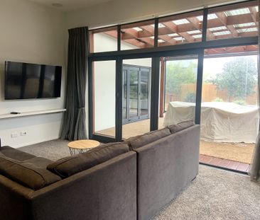 Wainoni, 3 bedrooms - Photo 2