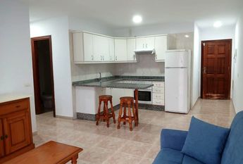 Se alquila en Buzanada apartamento de 2 dormitorios
