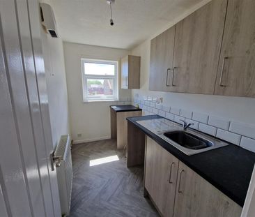1 bed flat to rent in Bramwell Road, Sunderland, SR2 - Photo 2
