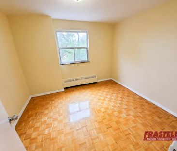 The Montebello, Toronto — 3 Bedroom - Photo 5