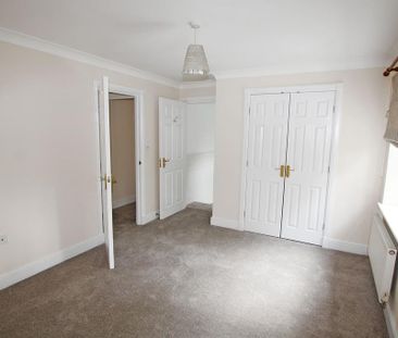 3 bedroom semi-detached house to rent - Photo 2