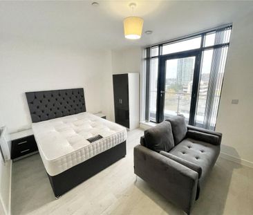 Studio to rent - Photo 6