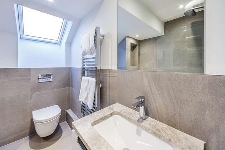 Oxford Penthouse, Fulham, London, W6 - Photo 2