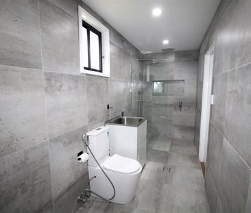 FAMILY HOME WITH ENTERTAINMENT AREA - Photo 6