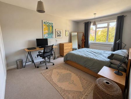 3 bedroom semi-detached house to rent - Photo 5