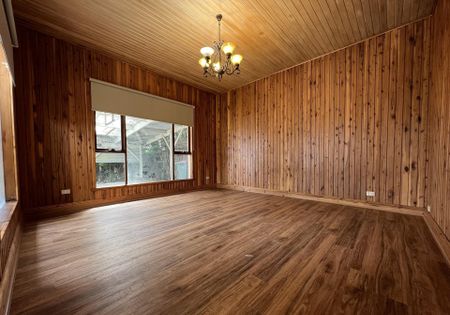 Spacious Family Living - Photo 5