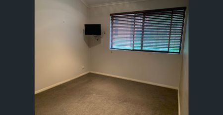 Free-standing Townhouse - Photo 3