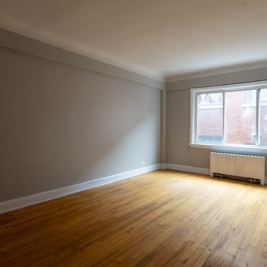 17 - 350 Chapel Street - Photo 1