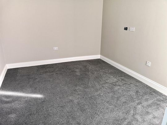 St. Albans Road, Watford - Photo 1