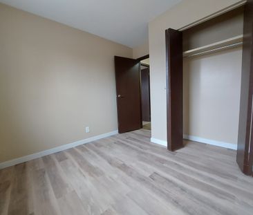 2 Bedroom Units Located Downtown! - Photo 3