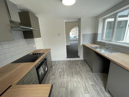 2 Bedroom Terraced House To Rent - Photo 5