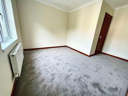 Railway Terrace, Sebastopol, Pontypool, NP4 - Photo 3