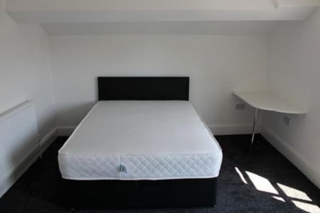 7 bedroom house to rent - Photo 2