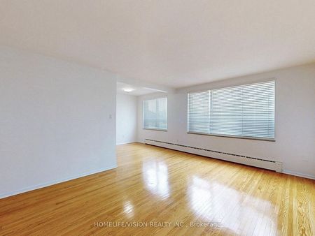 For Lease - 9901 Yonge Street Unit# 3, Richmond Hill, Ontario - Photo 4