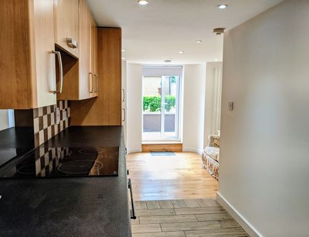 2 Bed Flat, Peckham Hill Street, SE15 - Photo 3