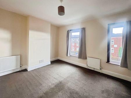 2 bedroom terraced house to rent - Photo 5