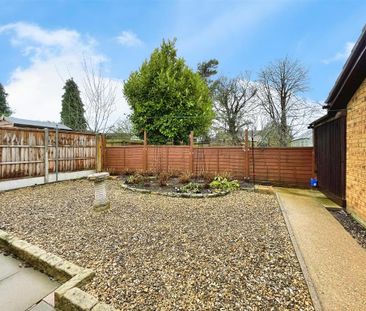 2 bedroom detached bungalow to rent - Photo 6