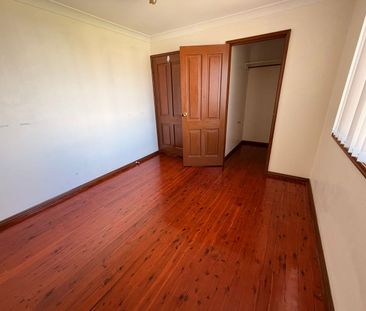 105 Delamere Street, Canley Vale, NSW 2166 - Photo 3