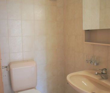 Modern, zentral gelegen, mit grossem Balkon im Grünen! - Foto 5