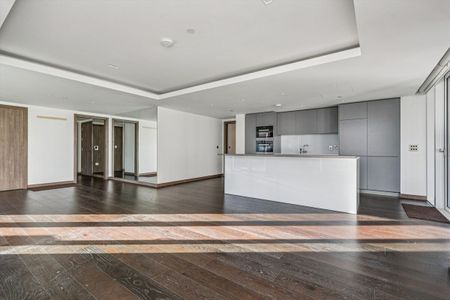 Light-filled 16th floor apartment in a vibrant, waterside Central London location for rent. - Photo 2