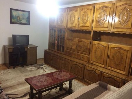 Decomandat si spatios zona Girocului - Fotografie 5