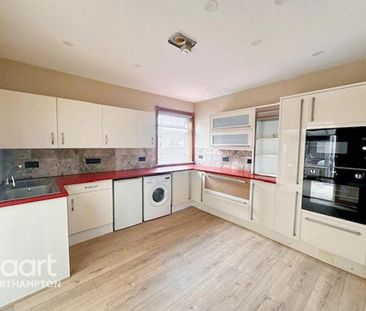 3 bedroom detached house to rent - Photo 6