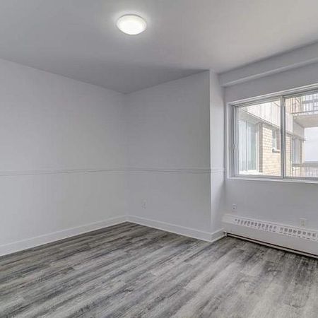 1 CH - 1 SDB - Montréal - $1,380 /mo - Photo 3