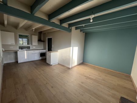 Location Maison 3 pièces 51m² FLAVIN 12450 - Photo 5