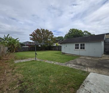 Great Location! - Photo 2