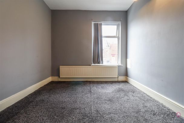 Limpsfield Road, S9 - Photo 1