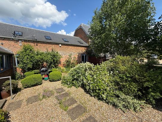 4 bedroom house to rent - Photo 1
