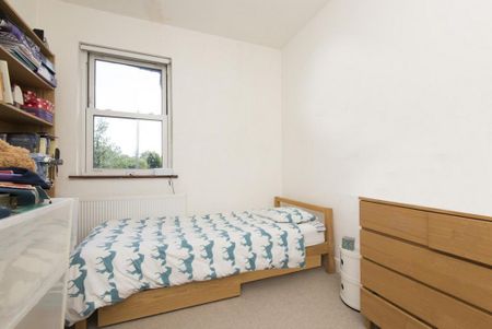 4 bedroom terraced house to rent - Photo 4