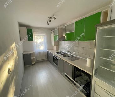 De inchiriat apartament cu 3 camere decomandate si balcon in zona centrala a orasului Sibiu - Photo 6
