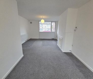 2 bedroom end of terrace house to rent - Photo 1