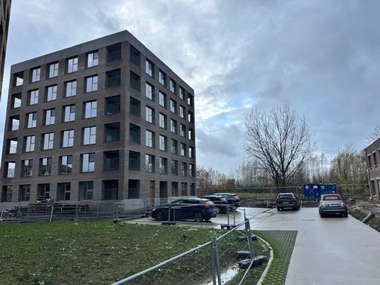 Appartement te huur - Photo 1