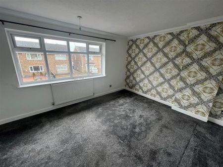 2 bedroom semi-detached house to rent - Photo 4