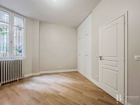 Rental Apartment Paris 18th Clignancourt - Photo 5