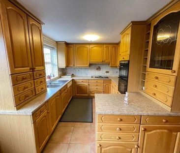 4 bedroom detached house to rent - Photo 4