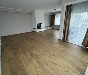 Appartement te huur - Foto 2