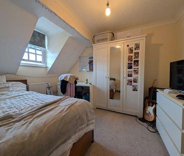 6 bedroom terraced house to rent - Photo 3