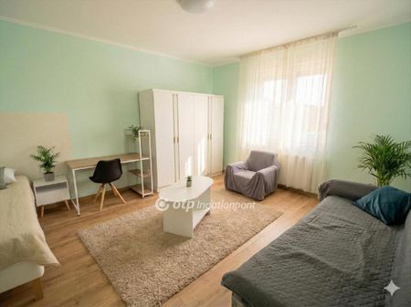 Kiadó újszerű állapotú lakás - Nyíregyháza - Photo 3